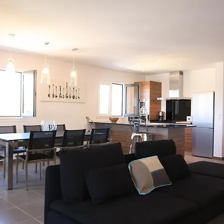 Catherine Aparthotel