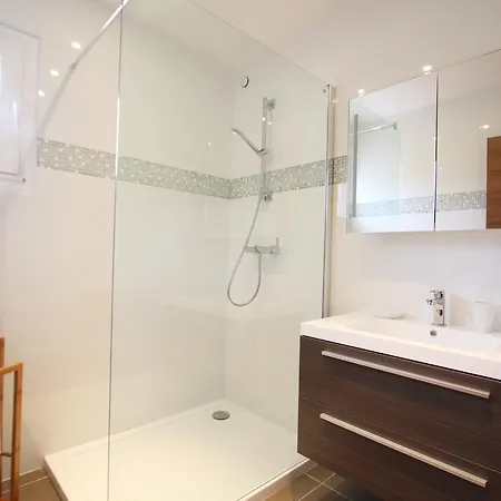 Catherine Aparthotel 4*