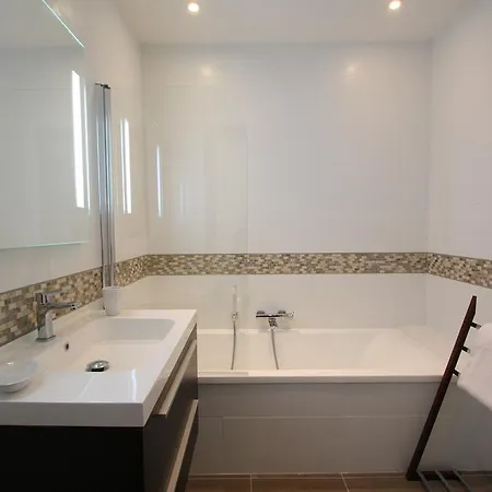 Catherine Aparthotel Calvi (Corsica)