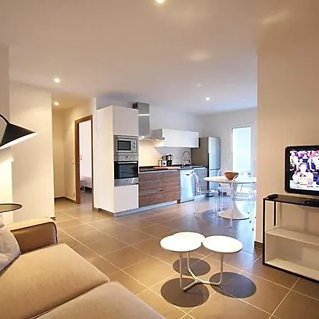 Aparthotel Catherine 4*