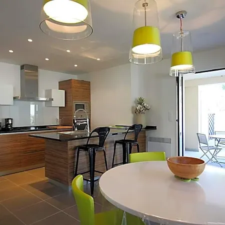 Catherine Aparthotel 4*