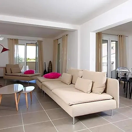 Aparthotel Catherine 4*