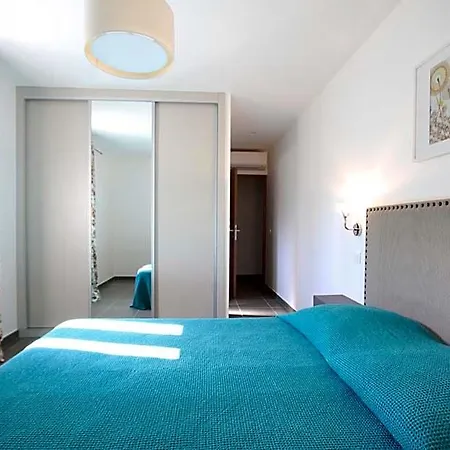 Aparthotel Catherine 4*