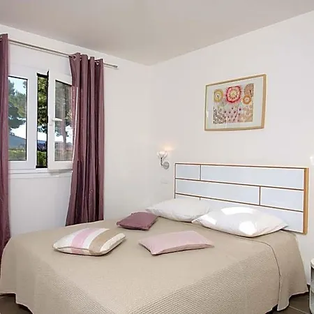 Catherine Aparthotel Calvi (Corsica)