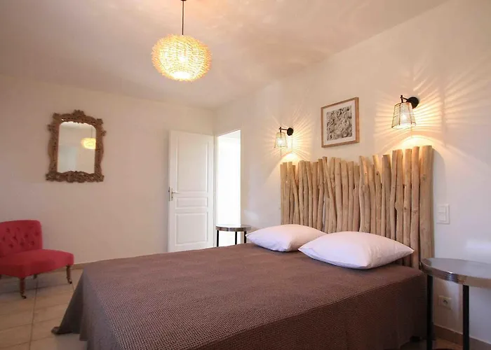 Catherine 4* Calvi (Corsica)