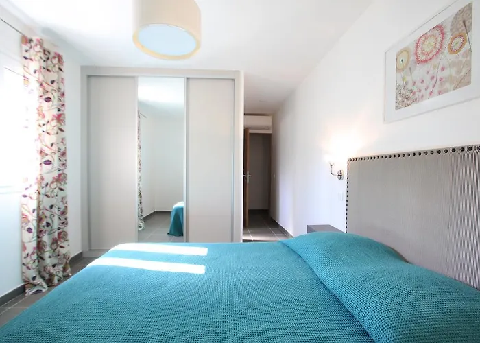 Catherine Aparthotel